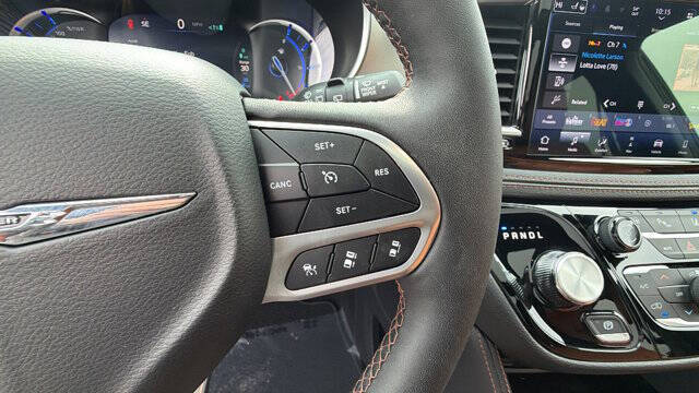 2024 Chrysler Pacifica Plug-In Hybrid Pinnacle