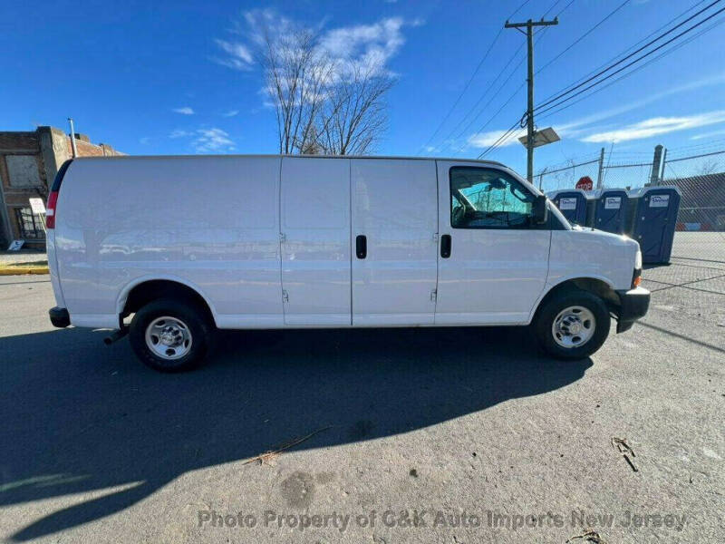 2021 Chevrolet Express 2500