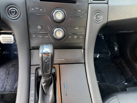 2016 Ford Taurus SHO