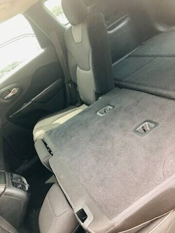 2014 Jeep Cherokee Sport