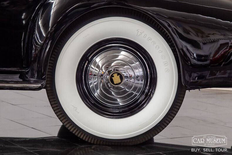 1937 Cadillac Series 85
