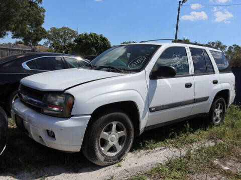 2004 Chevrolet TrailBlazer for sale at Bond Auto Sales in Saint Petersburg FL