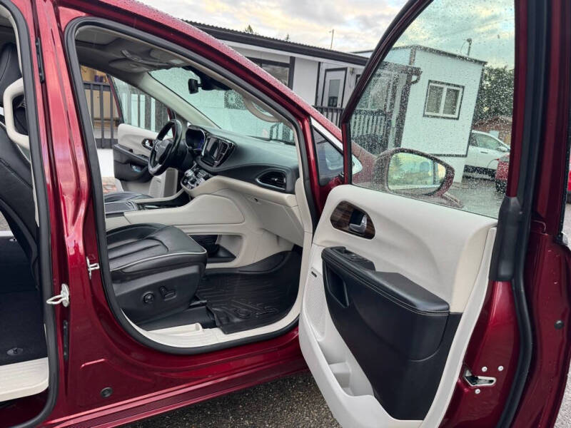 2022 Chrysler Pacifica Hybrid Limited