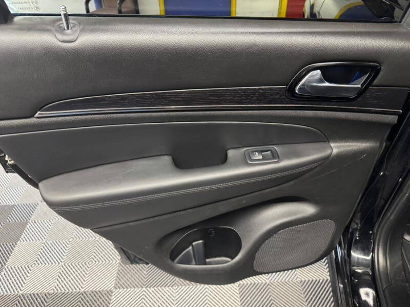 2019 Jeep Grand Cherokee Overland