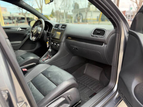 2010 Volkswagen GTI Base PZEV