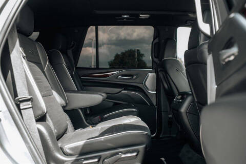 2022 Cadillac Escalade Premium Luxury