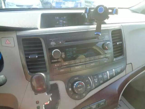 2012 Toyota Sienna XLE 8-Passenger