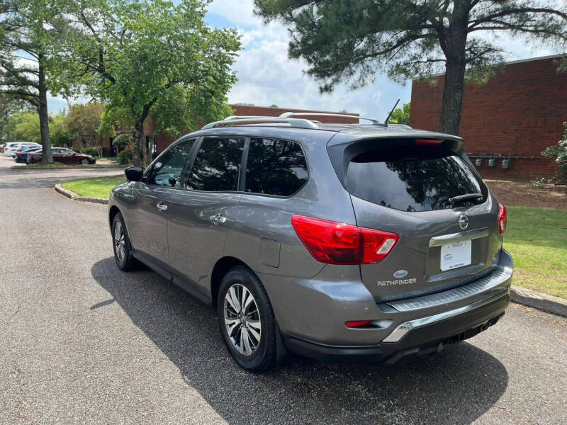 2017 Nissan Pathfinder