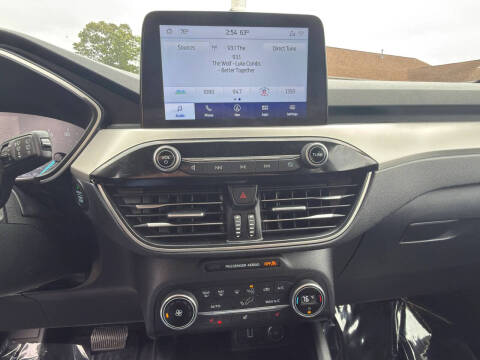 2020 Ford Escape SEL