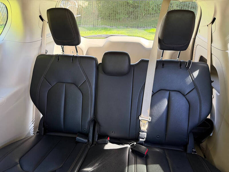 2018 Chrysler Pacifica Touring L Plus