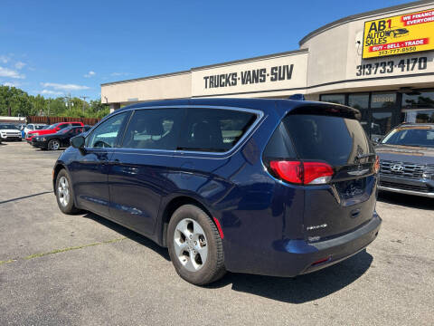 2017 Chrysler Pacifica LX