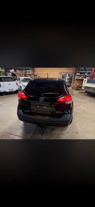 2020 Nissan Kicks S