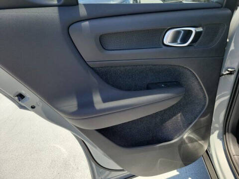 2026 Volvo XC40 B5 Core