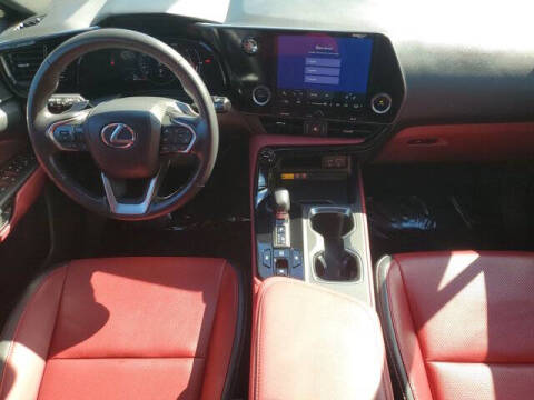 2025 Lexus NX 250 Premium