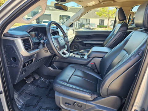 2024 Ford Expedition XLT