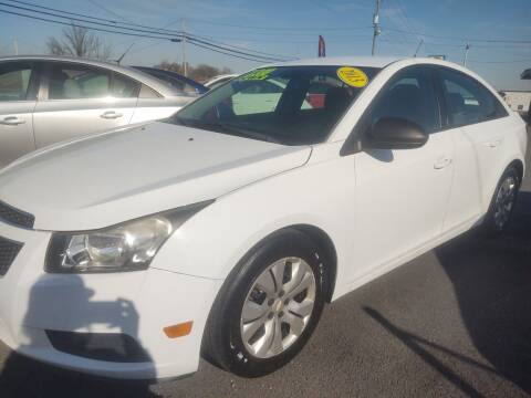 2013 Chevrolet Cruze for sale at Mr E's Auto Sales in Lima OH