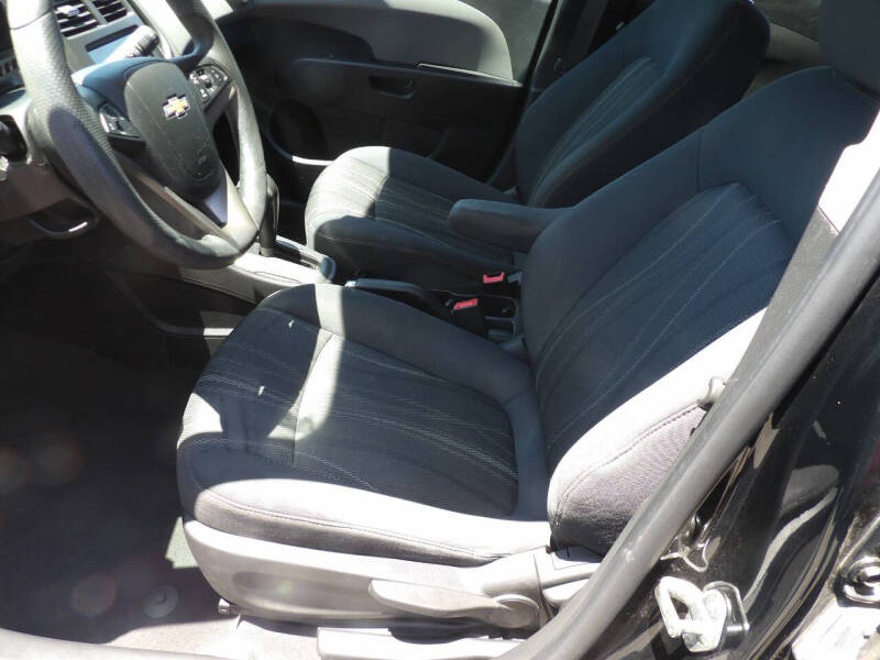 2016 Chevrolet Sonic LT Auto