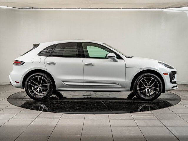 2025 Porsche Macan
