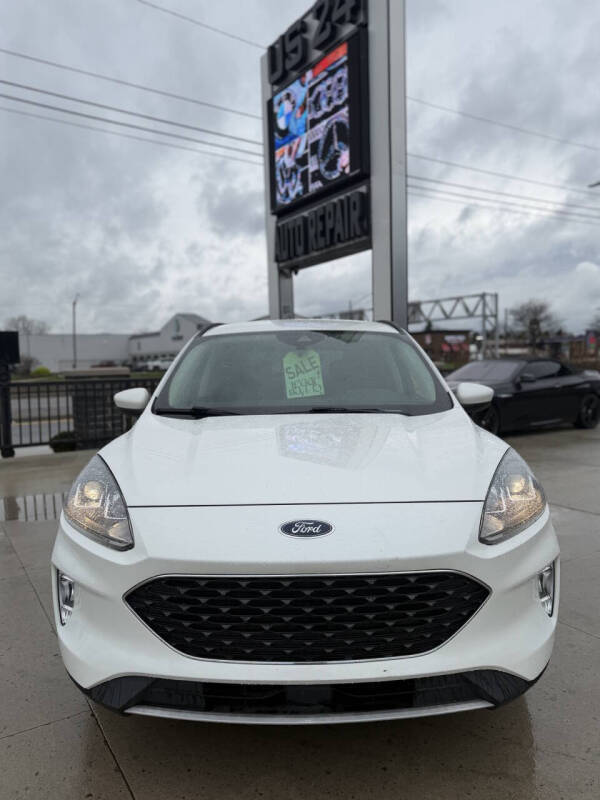 2020 Ford Escape SEL
