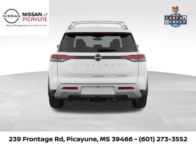 2025 Nissan Pathfinder Platinum