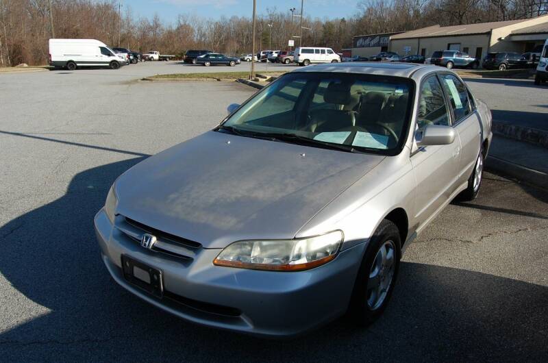 1998 Honda Accord for sale at Modern Motors - Thomasville INC in Thomasville NC