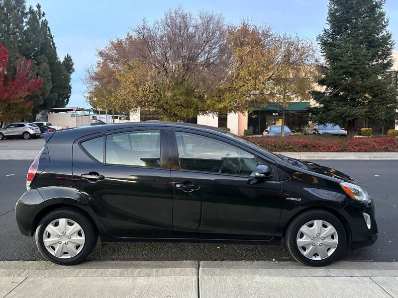 2015 Toyota Prius c One