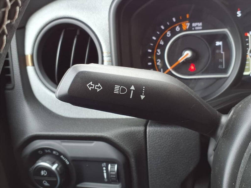 2025 Jeep Gladiator Sport S