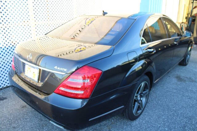 2013 Mercedes-Benz S-Class S 550 4MATIC