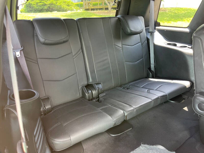 2017 Cadillac Escalade Platinum