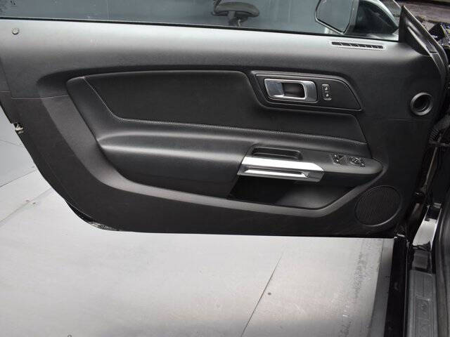 2022 Ford Mustang EcoBoost