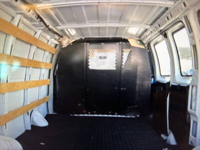 2024 Chevrolet Express 2500