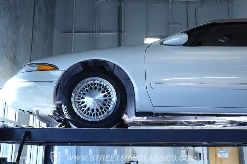 1994 Lincoln Mark VIII