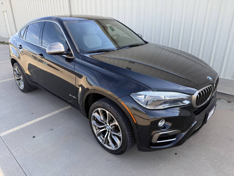 2017 BMW X6 xDrive50i's photo