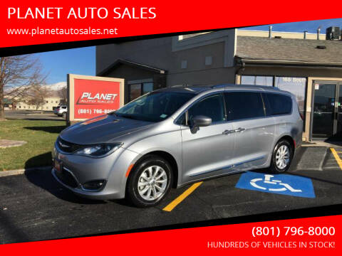 2019 Chrysler Pacifica for sale at PLANET AUTO SALES in Lindon UT