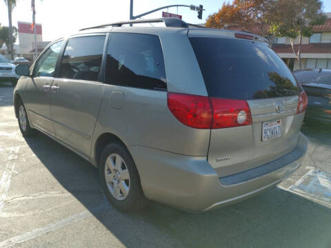 2007 Toyota Sienna LE 7-Passenger