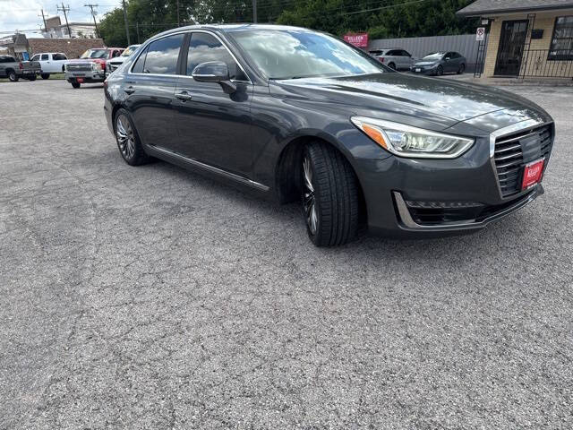 2018 Genesis G90