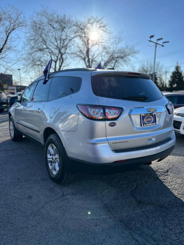 2017 Chevrolet Traverse LS