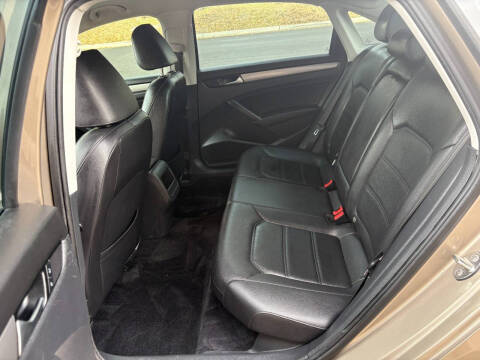 2015 Volkswagen Passat 1.8T Limited Edition