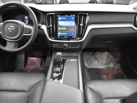 2024 Volvo S60 B5 Core Dark Theme