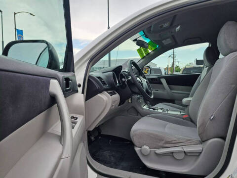 2012 Toyota Highlander SE