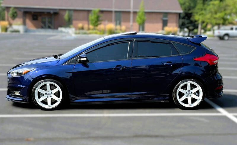 2017 Ford Focus ST