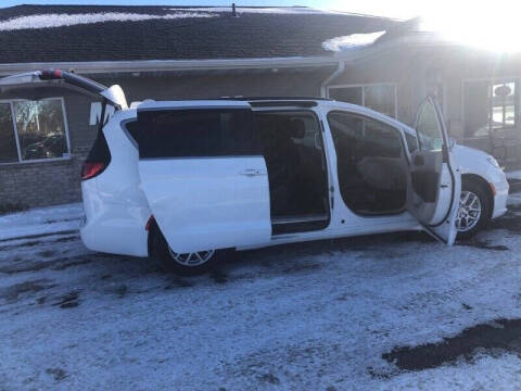 2022 Chrysler Pacifica Touring L