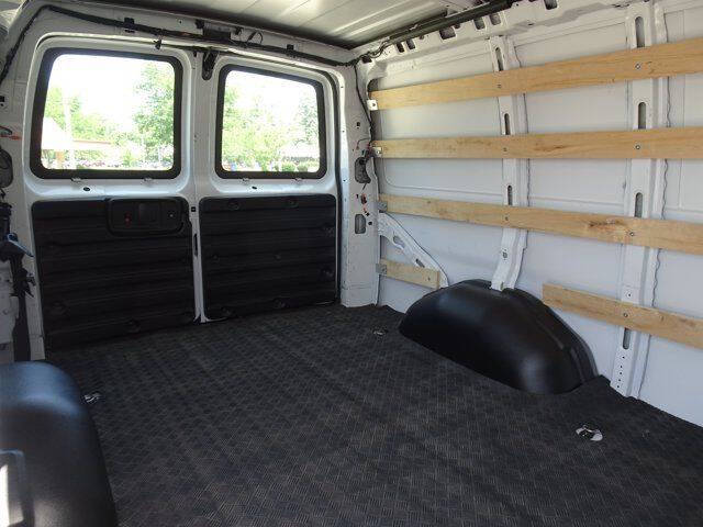 2024 Chevrolet Express 2500