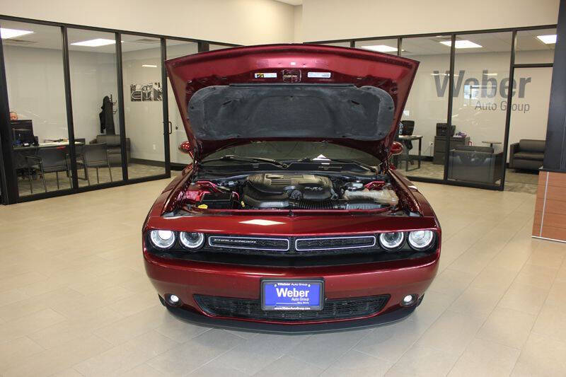 2017 Dodge Challenger SXT