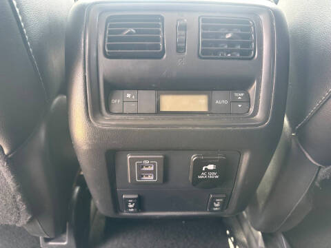 2018 Nissan Pathfinder SL