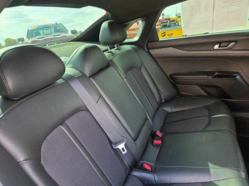 2022 Kia K5