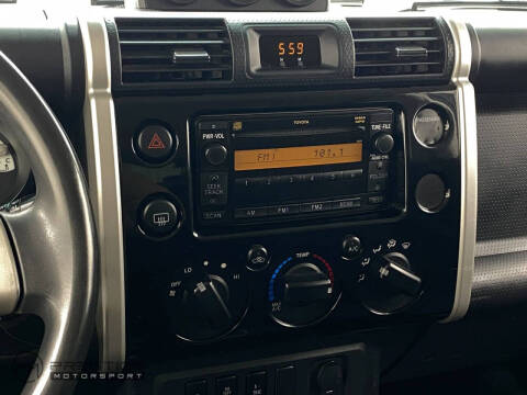 2010 Toyota FJ Cruiser