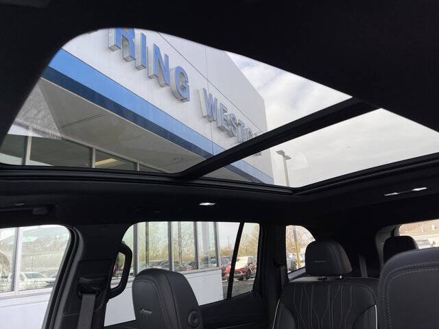 2025 Buick Enclave Avenir