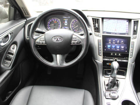 2017 Infiniti Q50 3.0T Signature Edition