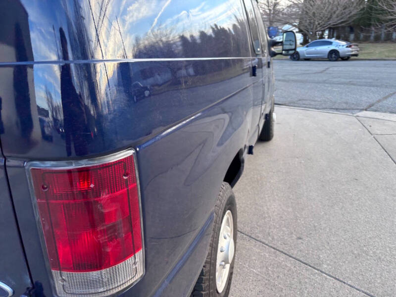 2008 Ford E-Series E-250